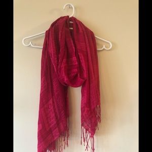 Rare Manifesto Lulu Scarf Cranberry